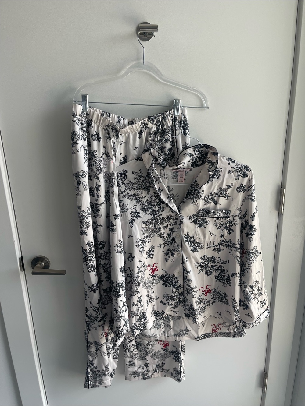 Victoria Secret Women's Black & White Floral Satin Pajama Set